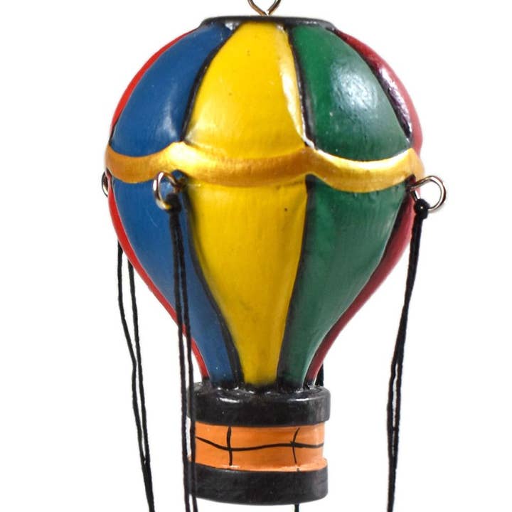Shared Earth - Wholesale Decorative Figurine - 2 Bears in a hot air balloon hand carved Albesia wood