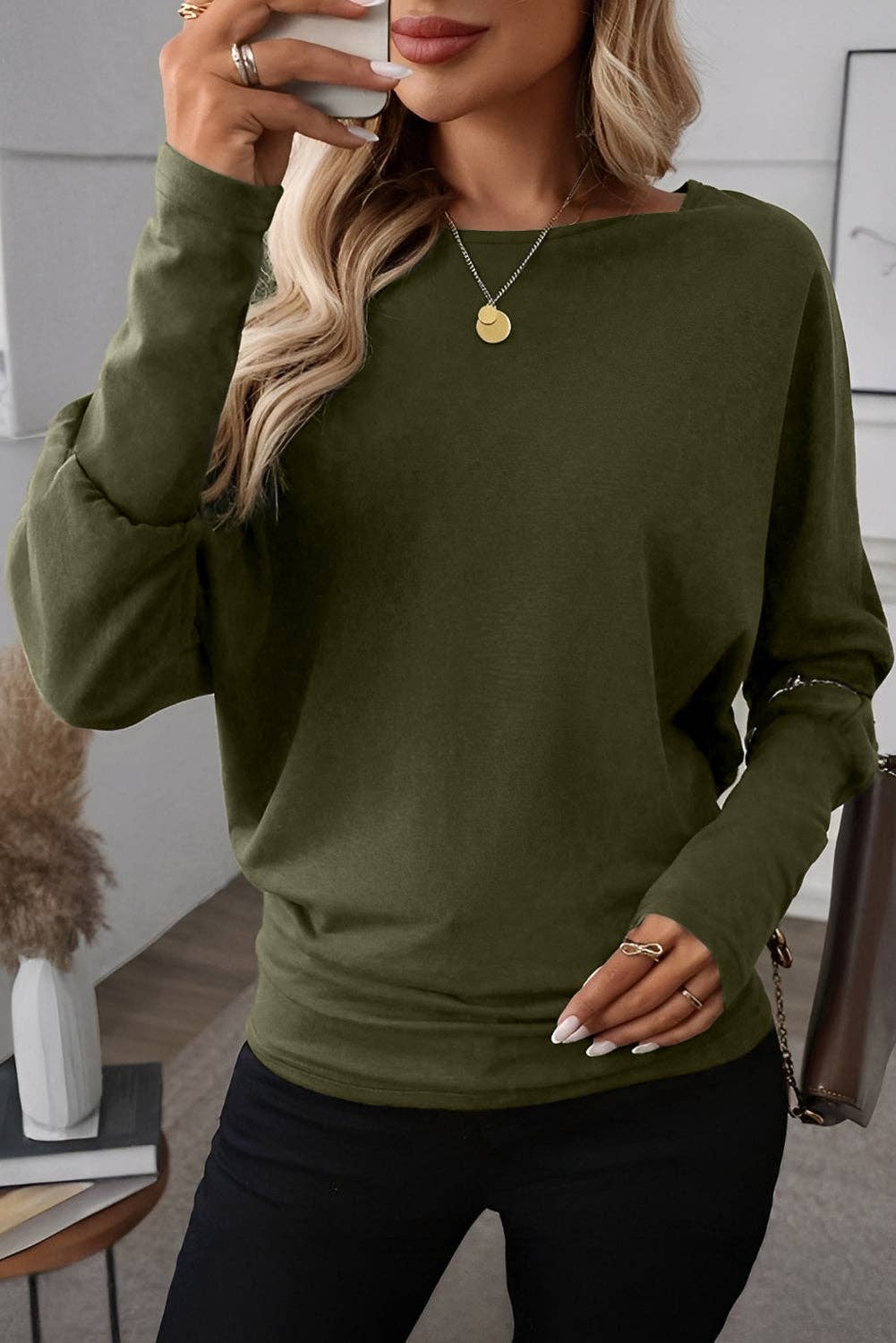Lovesoft - Wholesale T-Shirt - Women's - Four Leaf Clover Solid Color Extended Cuffs Long Sleeve Top3