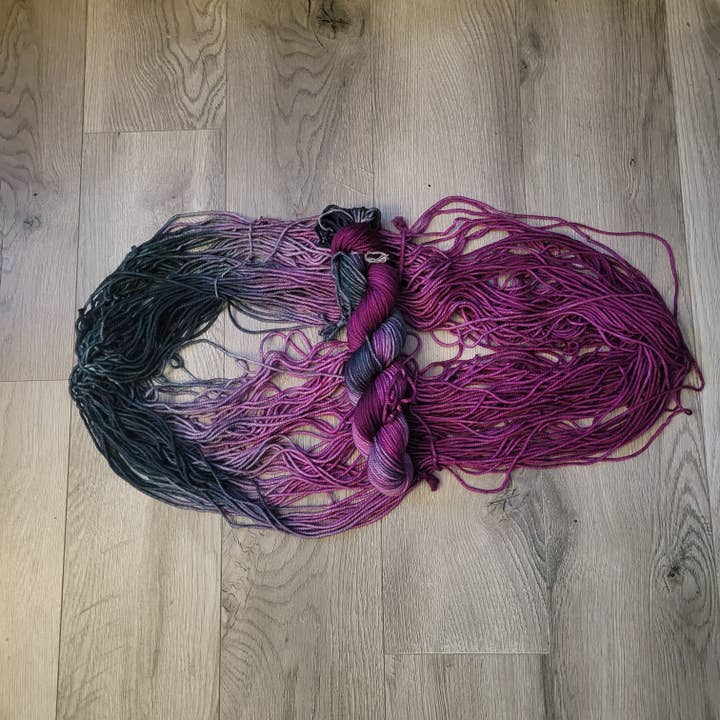 Boysenberry givré pour la vente par Cornbread and Honey