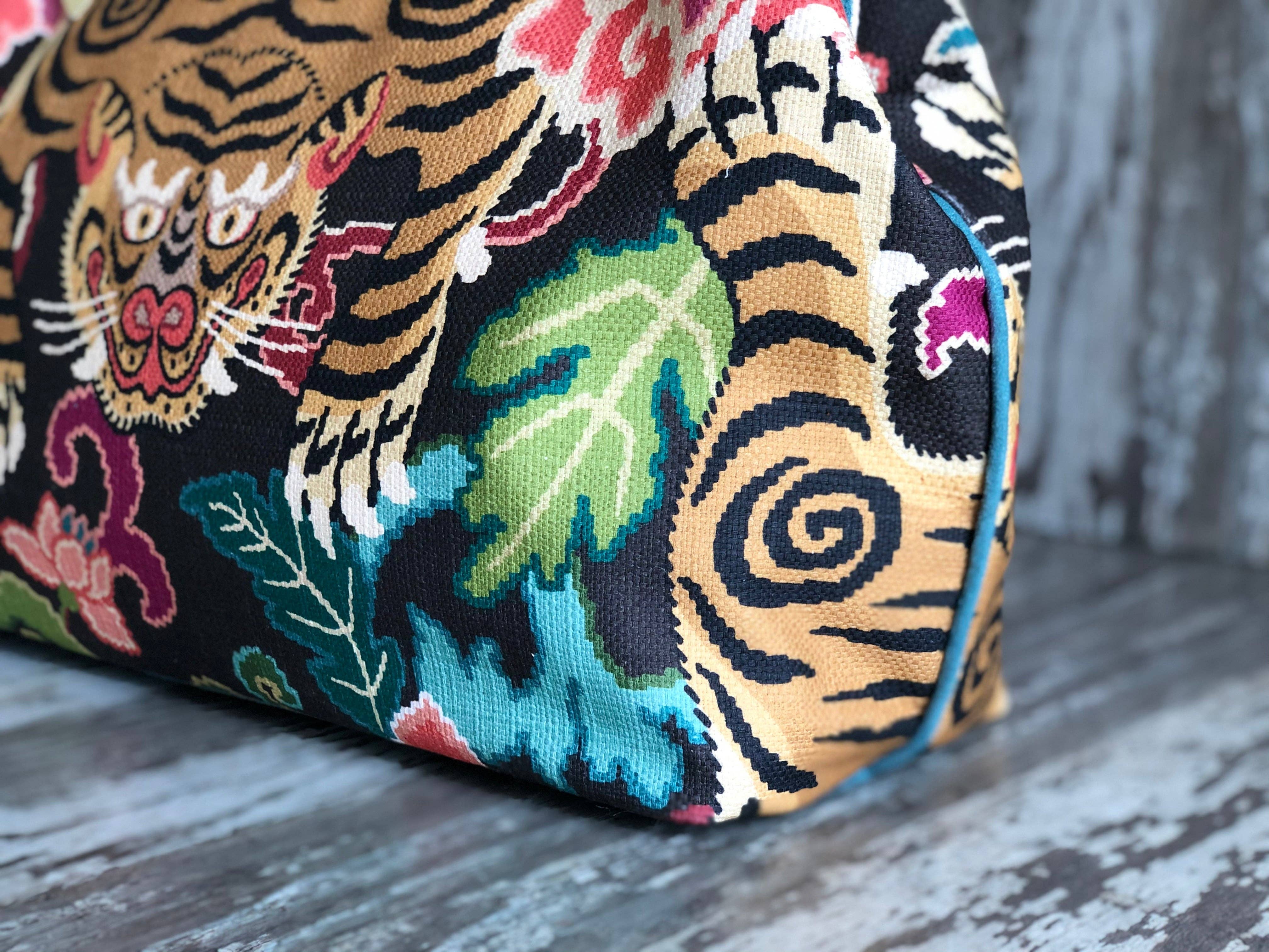 Atenti - Wholesale Tote Bag - Women's - Le Tigre Pioneer Modern Tapestry Doctor Bag w/ Metal Frame5