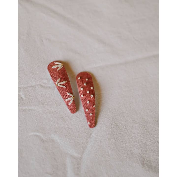 Lanika Atelier, Nika Korošec s.p. - Wholesale Hair Clip - Women's - Hair clips salmon pink bloom + dots hand embroidered2
