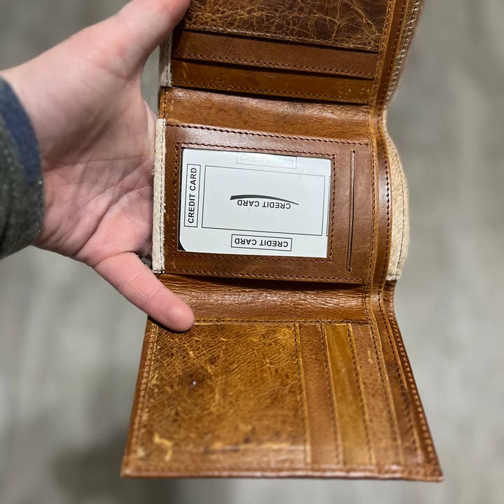 FRINGE & LUXE - Wholesale Wallet - Women's - Trifold cowhide wallet2