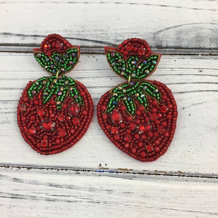 Boucles d'oreilles en forme de fraise avec perles et strass pour la vente par SongLily