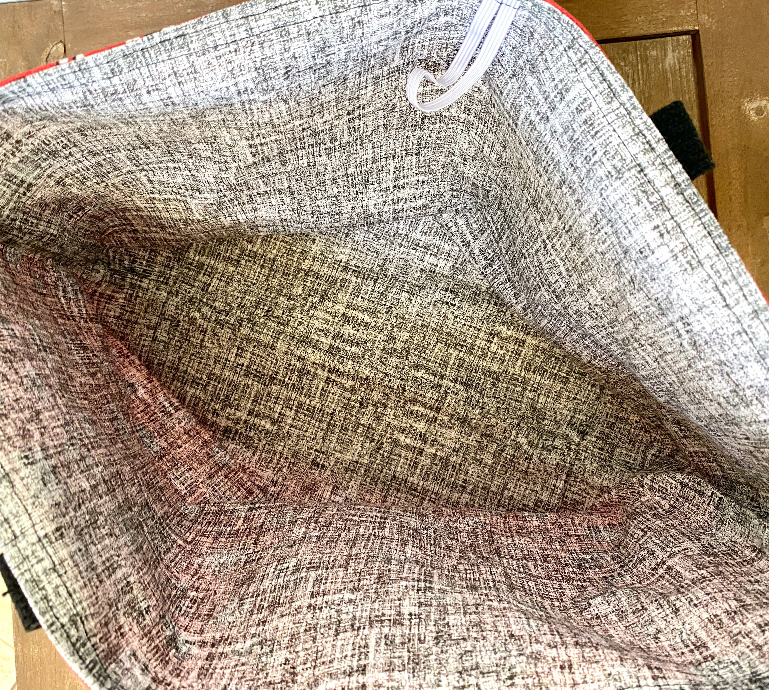 CaSo Creative Designs – wholesale Tote bag – Women's – Foldable Canvas Tote Bag - Red Bandana6