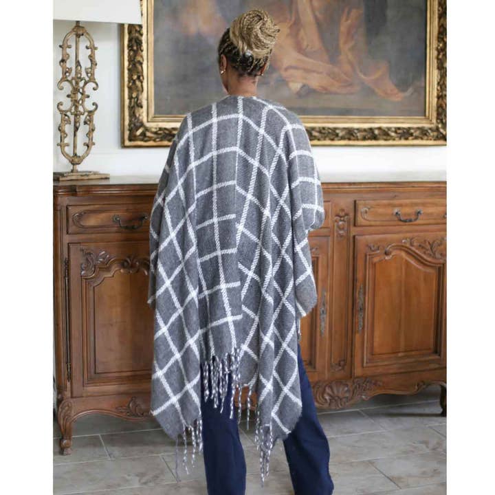 The Royal Standard - Wholesale Wrap - Women's - Cheryl Cape Wrap Gray/Ivory One Size