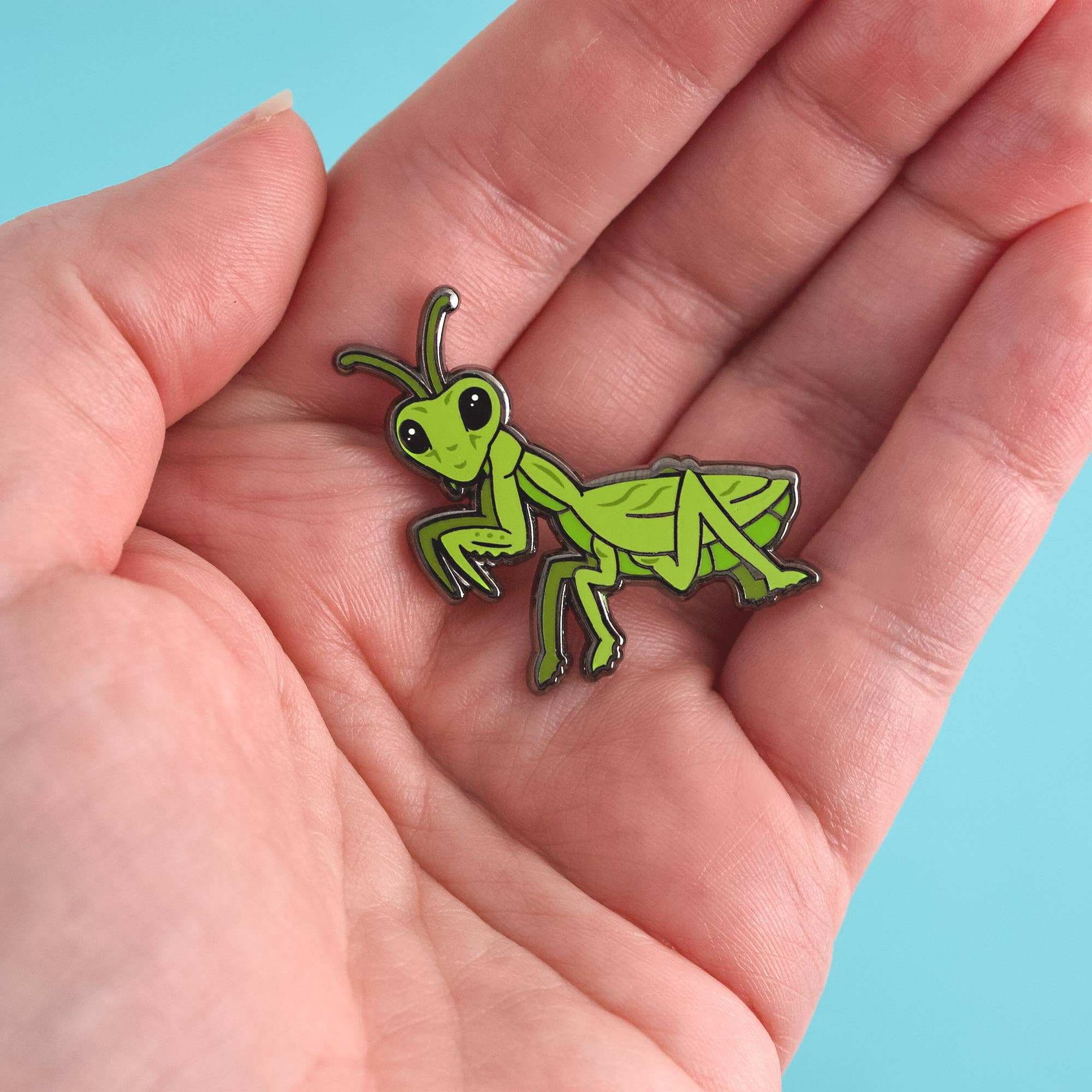 LuxCups Creative - Vente Épinglettes/boutons - Épinglette Praying Mantis4