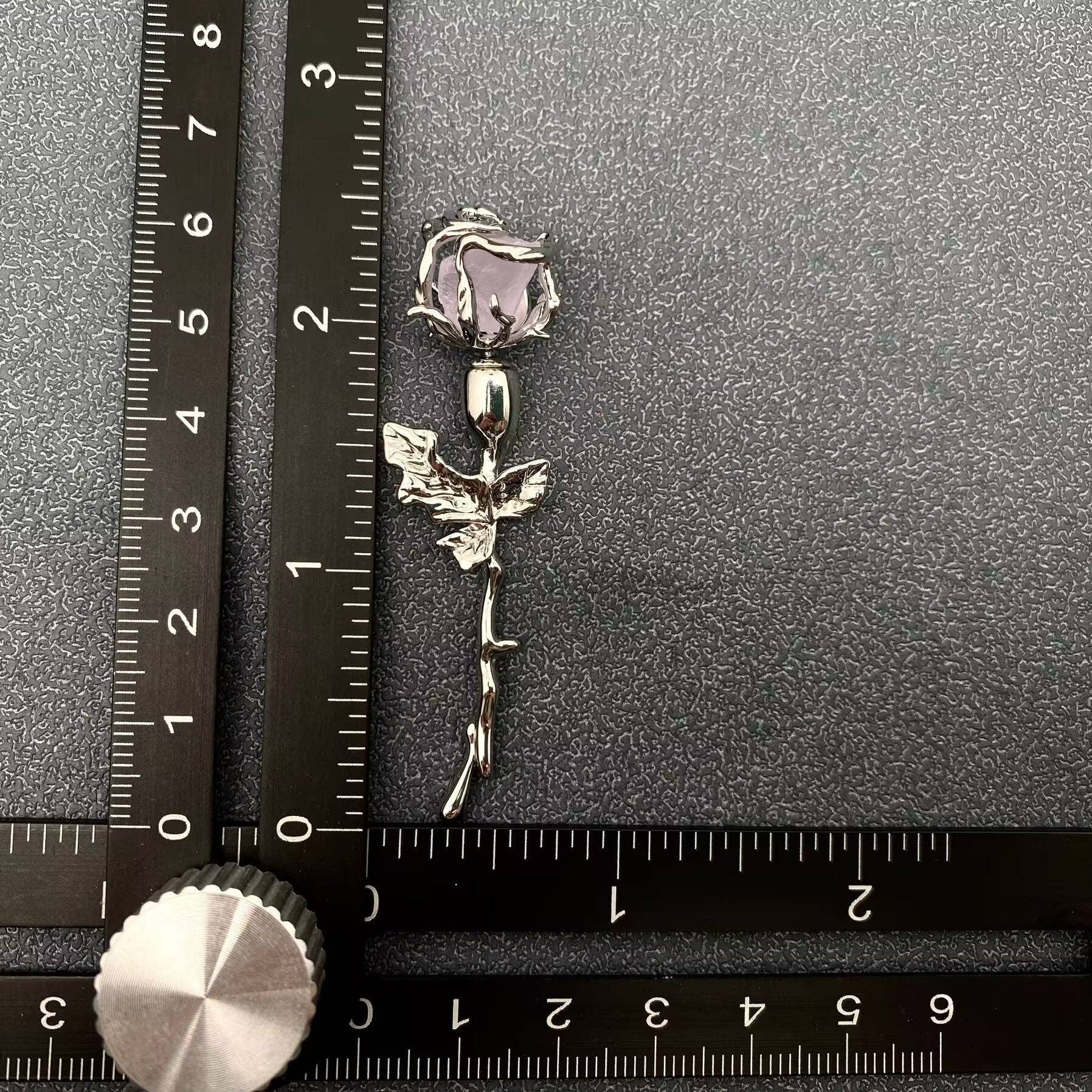 Mio Queena - Wholesale Gauge/Plug Earrings - High Quality Silver Tone Rose Design Earrings - GT3