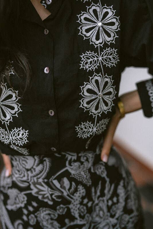 Piti Cuiti - Wholesale Blouse - Women's - VERONA BLACK & WHITE SHIRT2