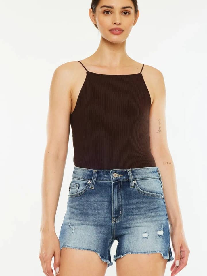 Short en jean taille haute à ourlet brut Kancan pour la vente par Queenado