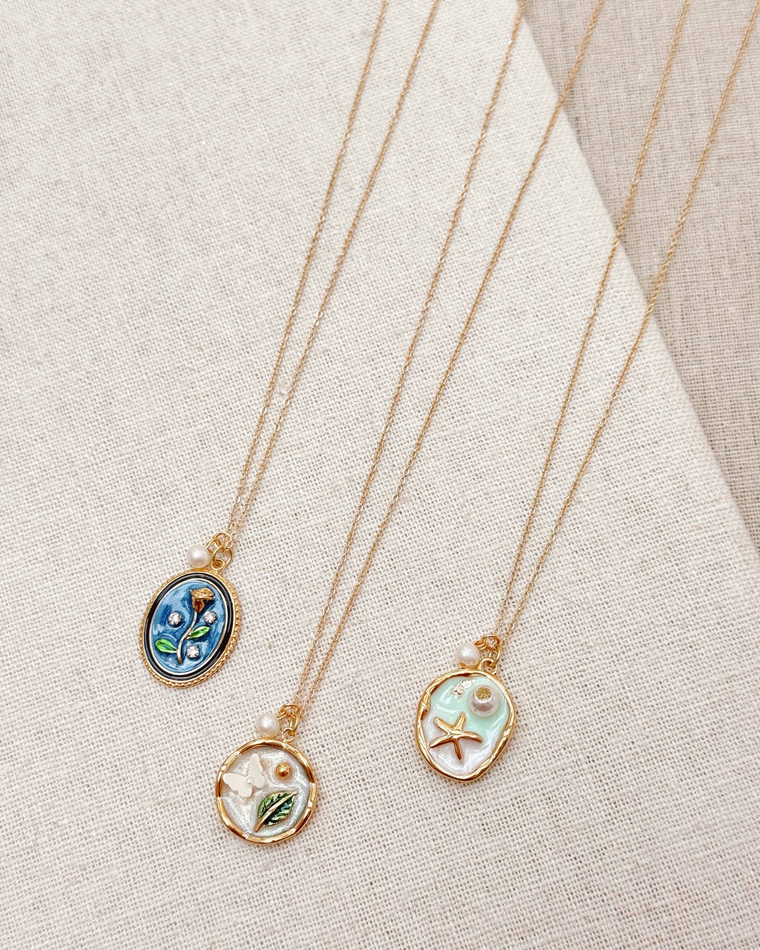 Gracie Rose Designs – wholesale Pendant/charm necklace – Starfish & Pearl Beach Charm Gold Necklace1