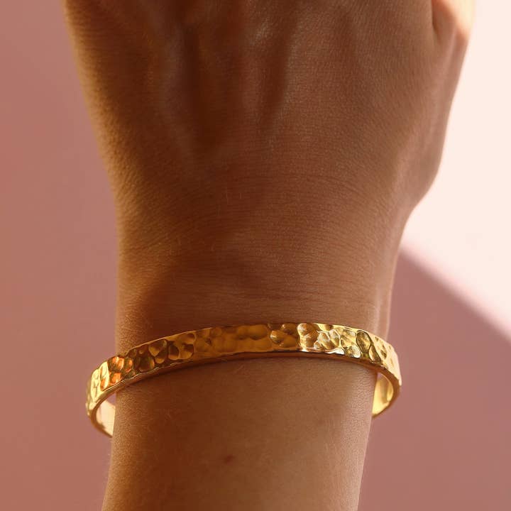MeloMelo - Wholesale Cuff bracelet - Bartek - Hammered Cuff Bracelet4