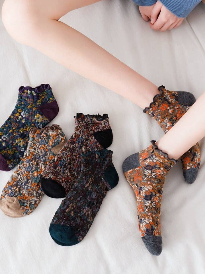 Rufia - Chaussettes basses d'été à imprimé floral avec bordure en dentelle pour la vente par Funkyrel® Atzbranding Limited