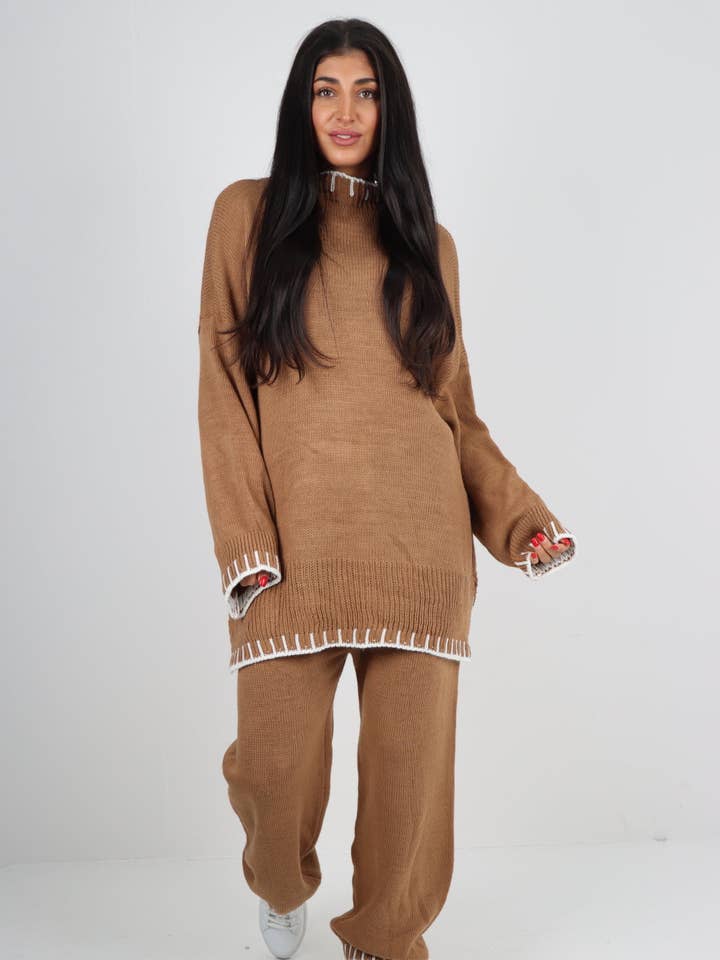 Miss Bold - Wholesale Lounge Set - Women's - Italian Oversized Co-Ord Knitted Sets1