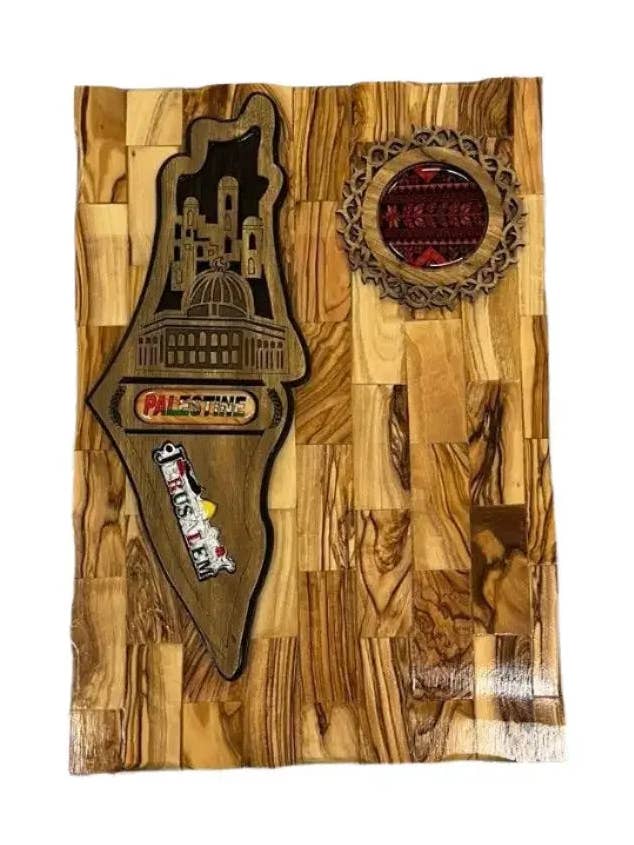 Handgemaakte Houten Lijst met Palestina Kaart: Uitstekend Vakmanschap uit Ramallah voor wholesale door Palestinian Elegance