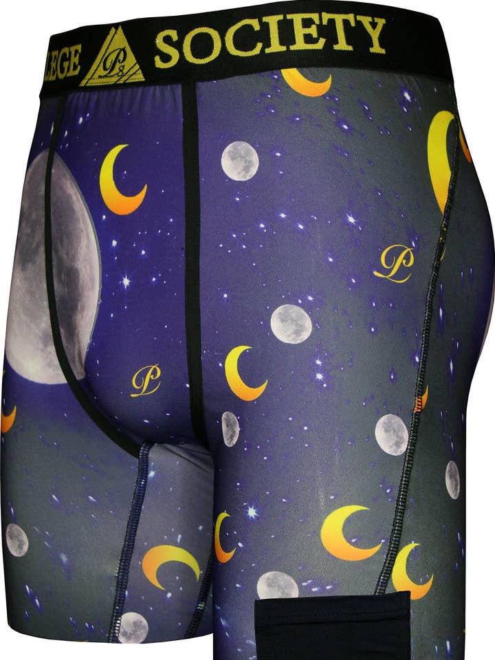 Biancheria intima Full Moon per la vendita all'ingrosso da parte di Privilege Society