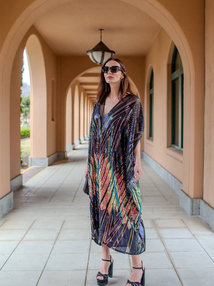 Jennafer Grace – wholesale Kaftan – Women's – Midnight Lotus Caftan