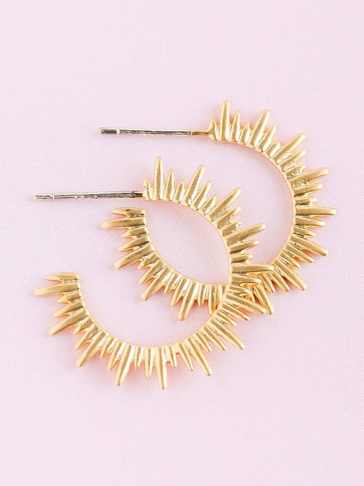 Créoles Sunburst pour la vente par Rachelyn Jewelry