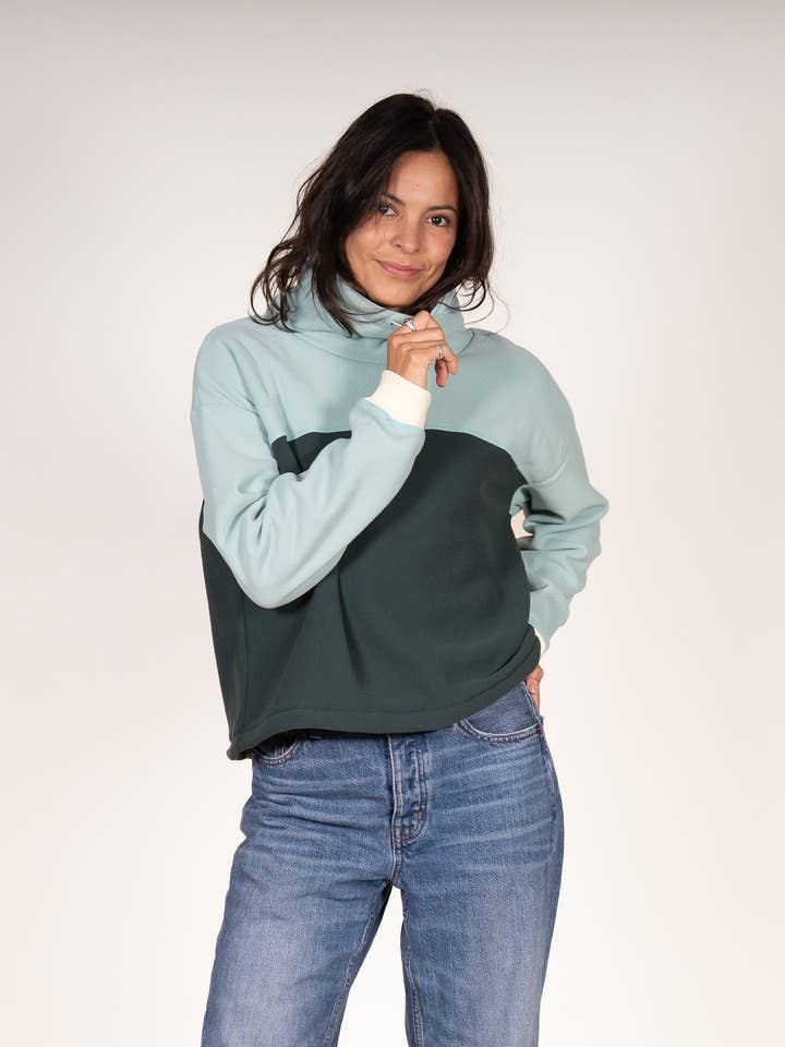 DESO — Made in America - Wholesale Sweatshirt - Women's - The Mika Fleece Pullover CB12