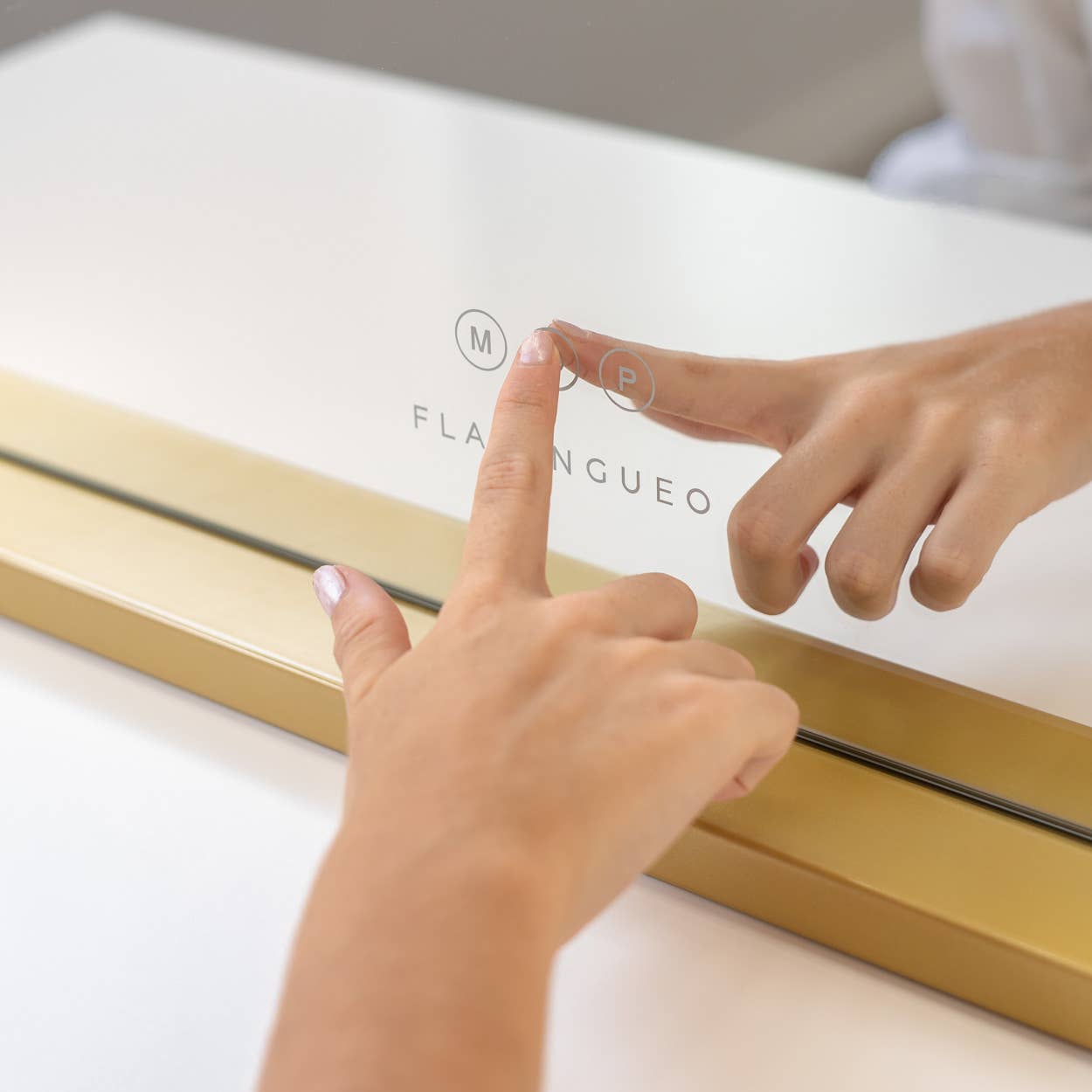 Flamingueo - Wholesale Vanity Mirror - Espejo dorado con 15 luces LED, 3 modos de luz, ENCHUFE EUROPEO3