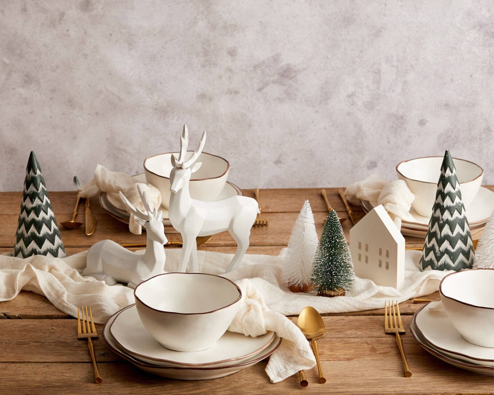 What a Host Home – wholesale Christmas decoration – Wooden Snowed Christmas Tree2