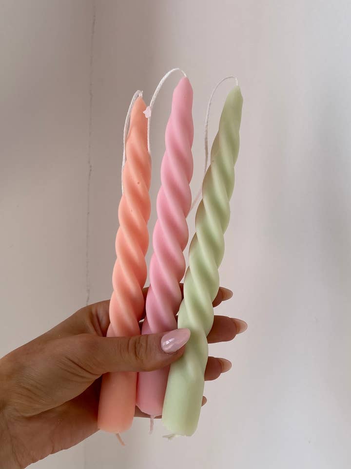 pastel collection: spiral candle for wholesale by Sonder candles
