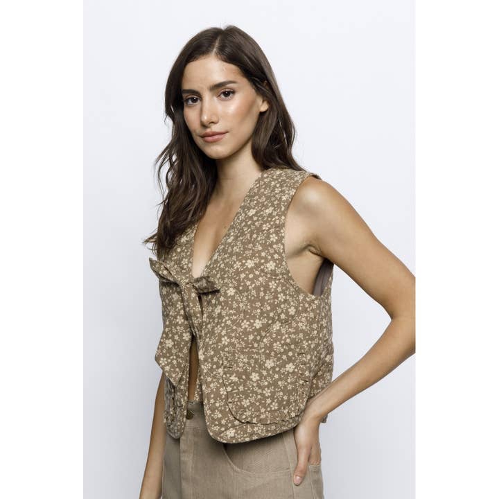 BEIGE SAND FL JT6759- FLORAL CURVED SEAM BOW VEST for wholesale on Faire