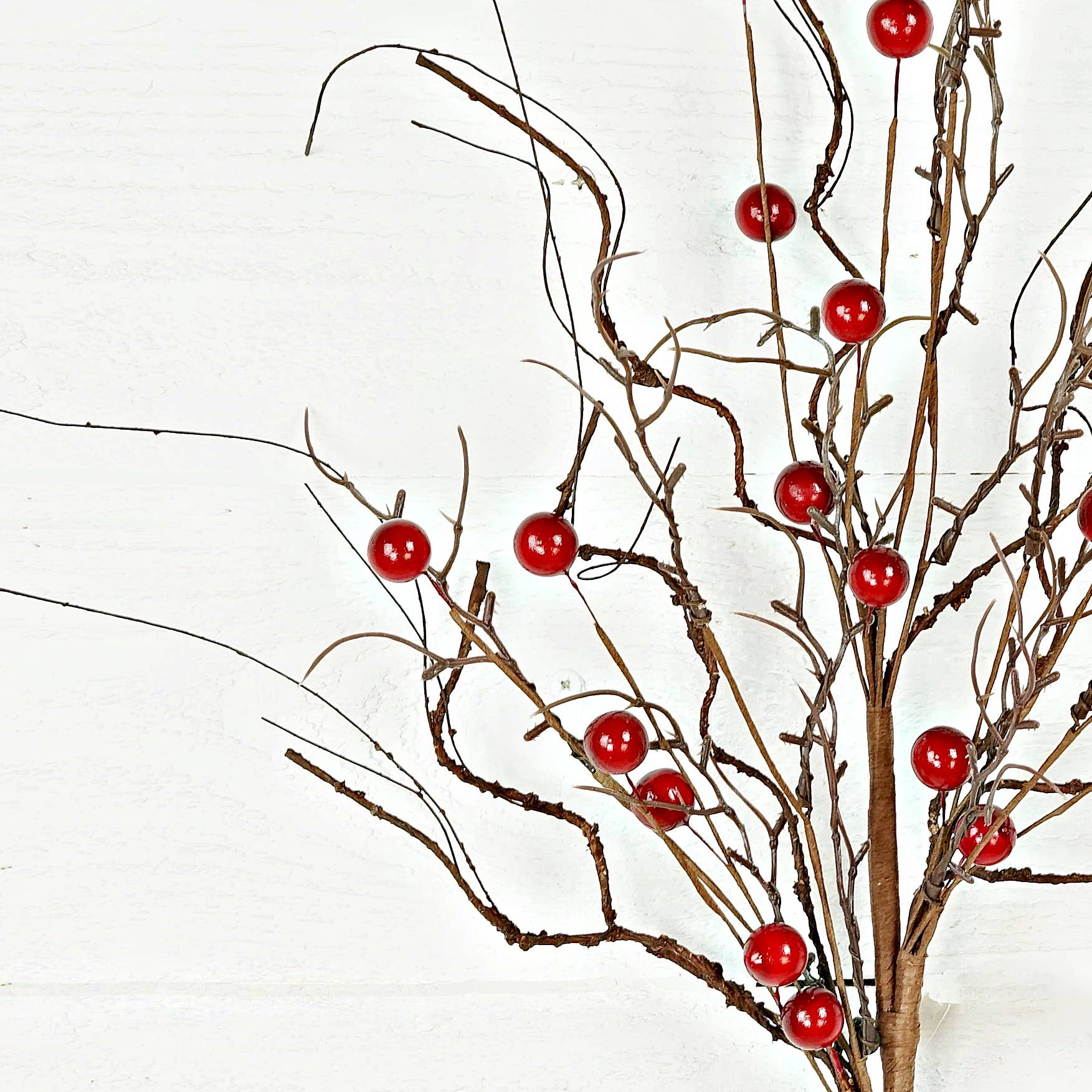 Impressive Enterprises, Inc. - Wholesale Christmas Decoration - 28695- 27in Spray-Red Berries and Wispy Branches-1