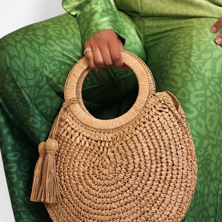 Straw Tassel O-Ring Tote and other Purchase Wholesale straw purses. Free Returns & Net 60 Terms on Faire trending on Faire.