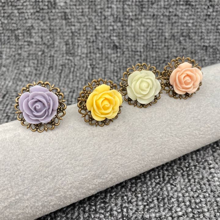 Forest Style Resin Flower Adjustable Ring for wholesale by Mio Queena