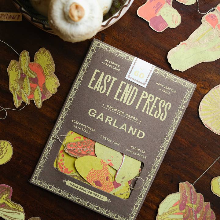 East End Press - Vendita all'ingrosso Bandierine/Ghirlande - Ghirlanda cucita con venti funghi magici4