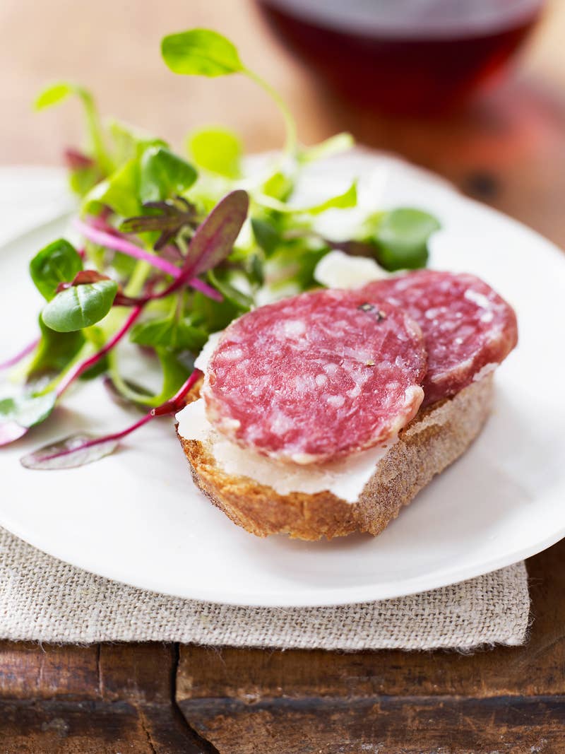 Olli Salumeria Americana - Wholesale Salami - Olli Genoa Sliced Chub2