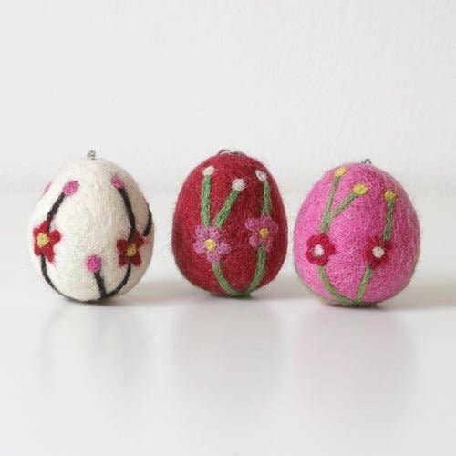 Felted Wool Floral Easter Eggs – Set of 3 Ages 3+ for wholesale by OmaOmaOma! Montessori Educational Wooden Toys for Kids