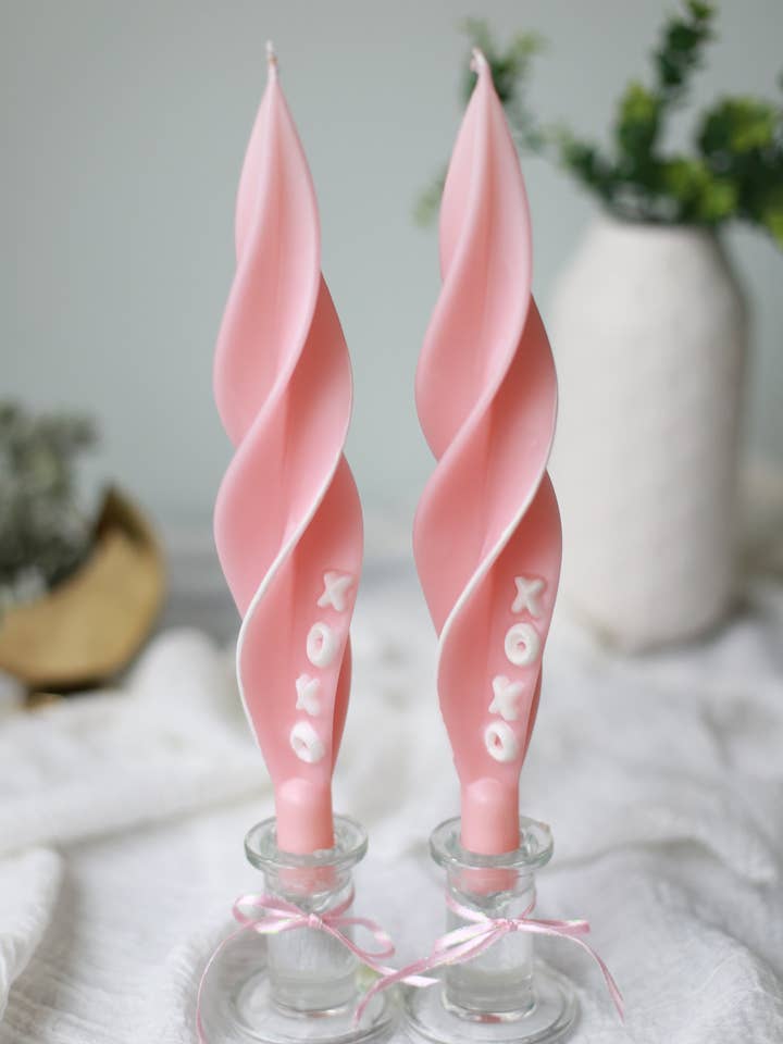 XOXO Valentines Silhouette Beeswax Candles for wholesale by Summerfield Candles