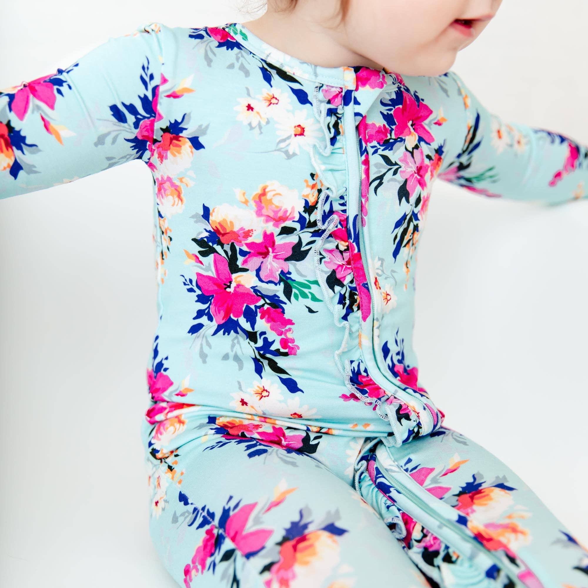 Dreamiere - Vente Grenouillère – bébé - Pyjama convertible à volants en bambou Aqua Floral In Full Bloom5