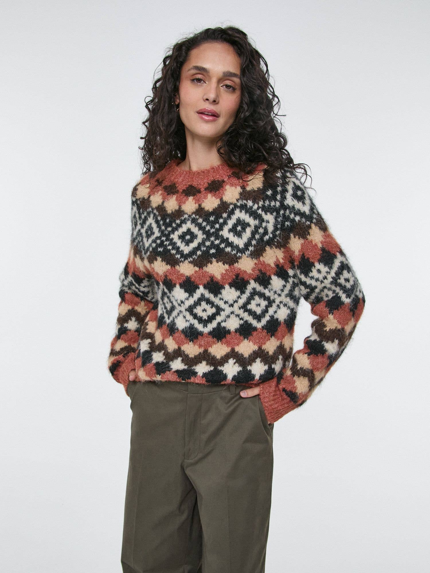 SWEET MAGIC MODA Y COMPLEMENTOS - Wholesale Knit Sweater - Women's - BASIC KNIT JERSEY WITH ETHNIC PRINT