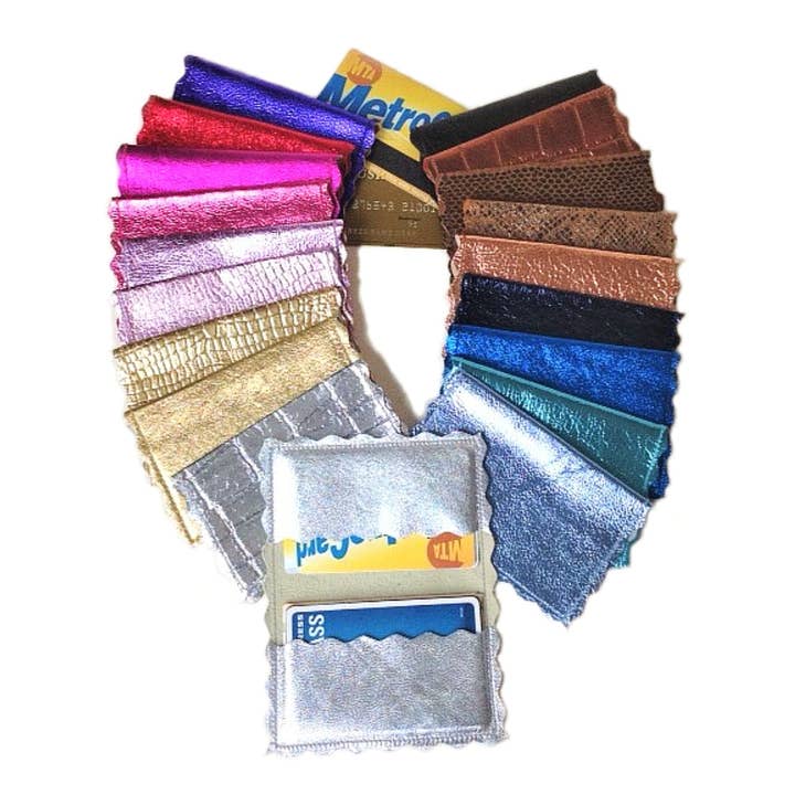 Bambina di Cioccolato - Wholesale Card Holder - Women's - Scalloped Metallic Leather Business Card Holder1