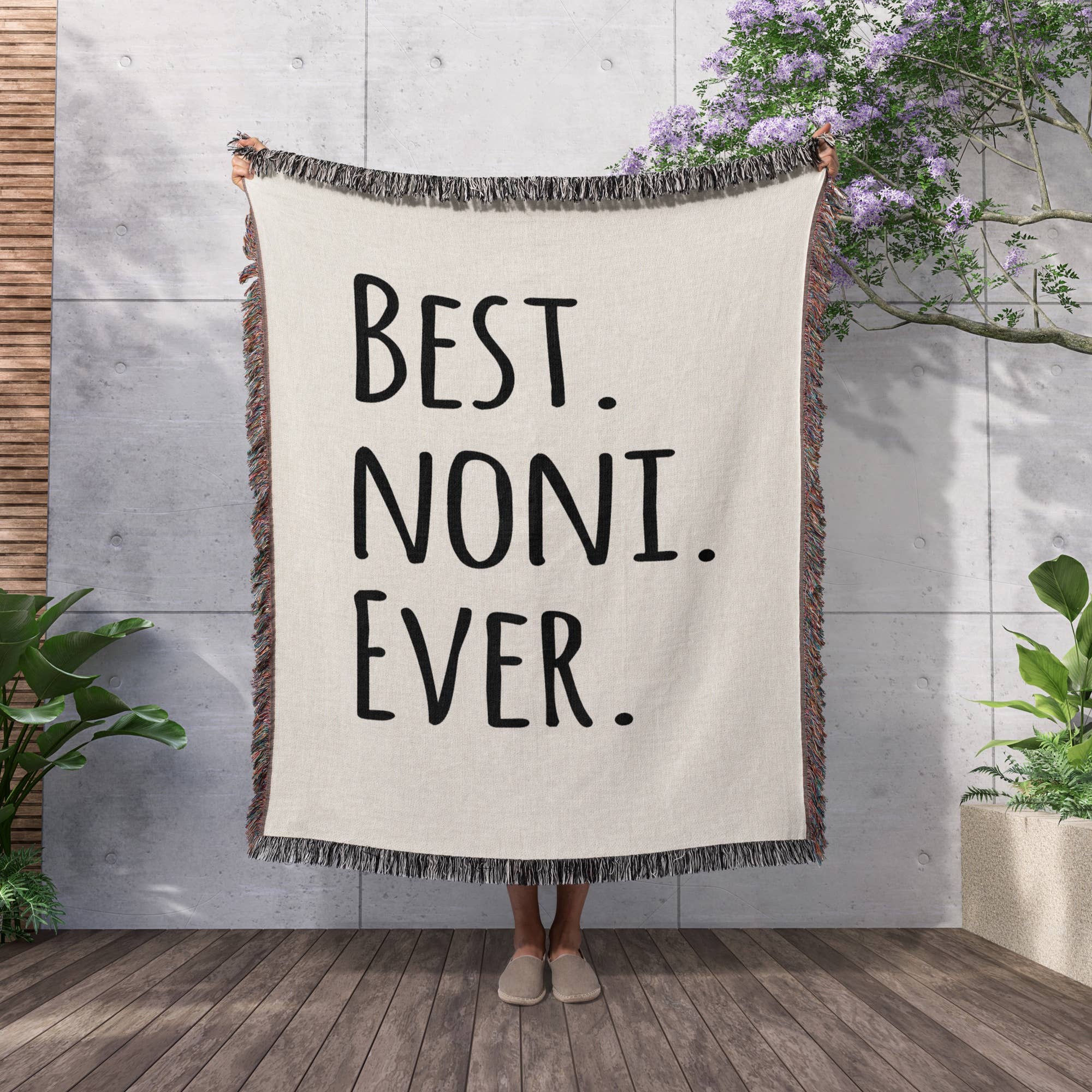 3dRose - Wholesale Throw Blanket - 3dRose, Best Noni Ever - Gifts for Grandmothers - Grandma nicknames - black text - family gifts, Blanket2