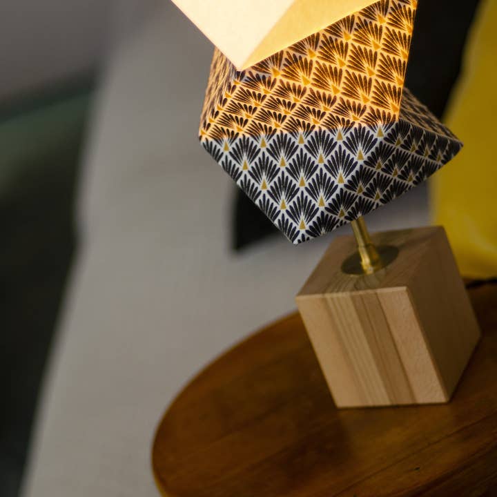 Ben Artside – wholesale Accent-/skrivbordslampa – Origami Art Deco lampa