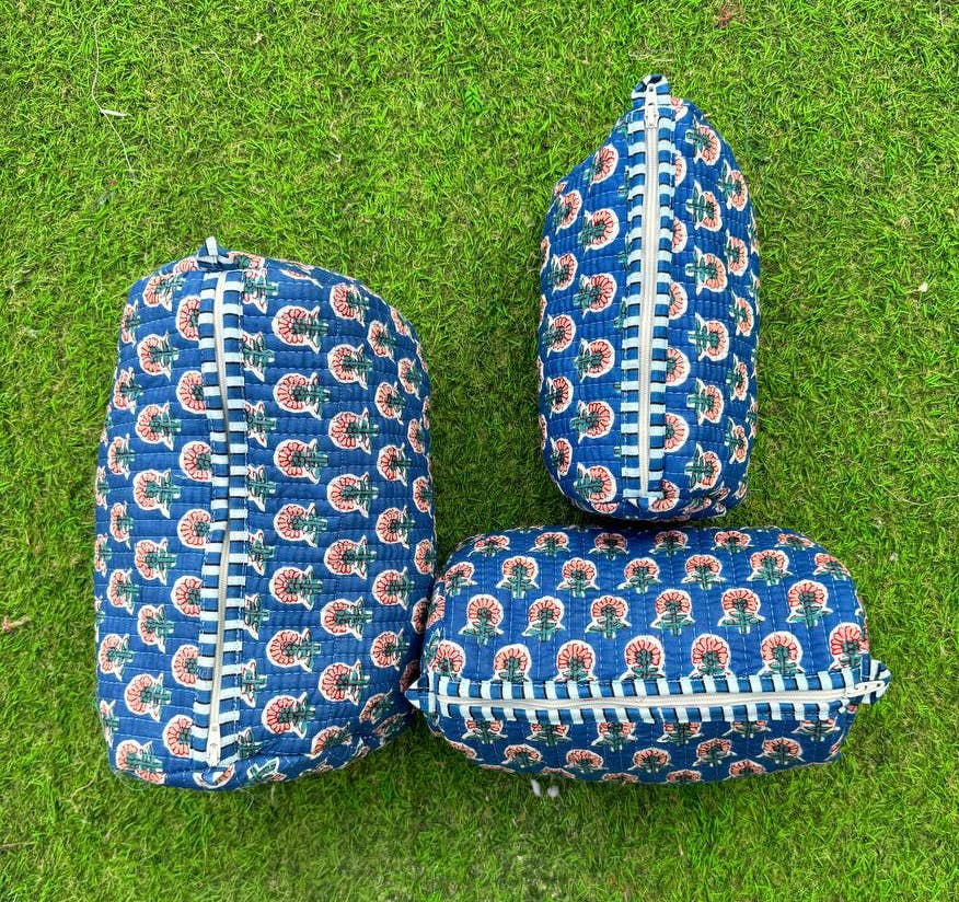 bhavnas boutique - Wholesale Makeup/Cosmetic Bag - Blue Cotton Cosmetic Bag Floral Print Quilted Bag Travel Bag1