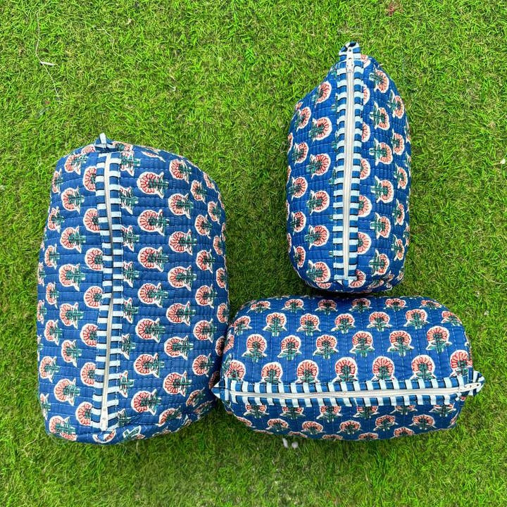 bhavnas boutique - Wholesale Makeup/Cosmetic Bag - Blue Cotton Cosmetic Bag Floral Print Quilted Bag Travel Bag1
