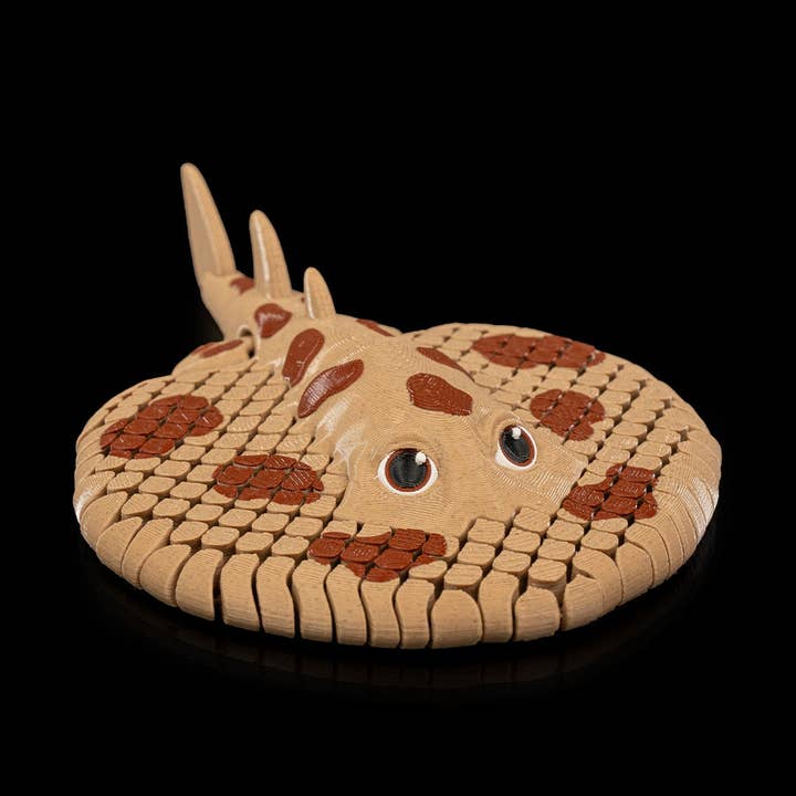 The Butler's Company - Venta al por mayor Figura decorativa - Juguete de Animal Raya Eléctrica | Juguete de Animal Articulado | Recuerdo