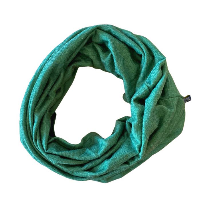 Skogsgrön slangögla, merinoull & siden (ekologisk/GOTS) för wholesale av Glückskind