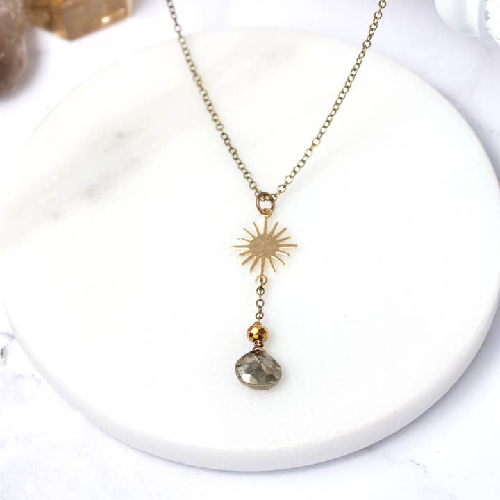 Collier Pyrite Starburst Y pour la vente par Edgy Petal Jewelry