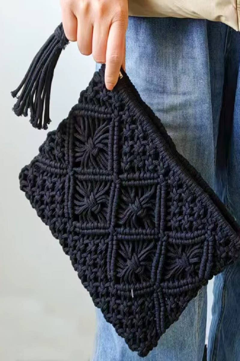 42POPS – Großhandel Brieftasche – Damen – ....Vegan-Leder-Geldbörse mit drei Reißverschlüssen und Handgelenkschlaufe11