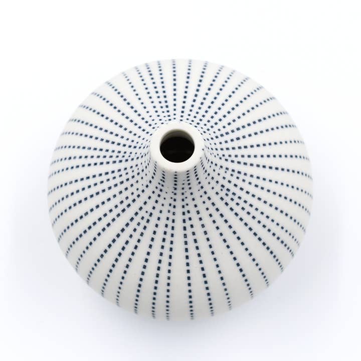 Art Floral Trading LLC - Wholesale Vase - 524W26 CONGO TINY L-Handcrafted Porcelain Bud Vase2