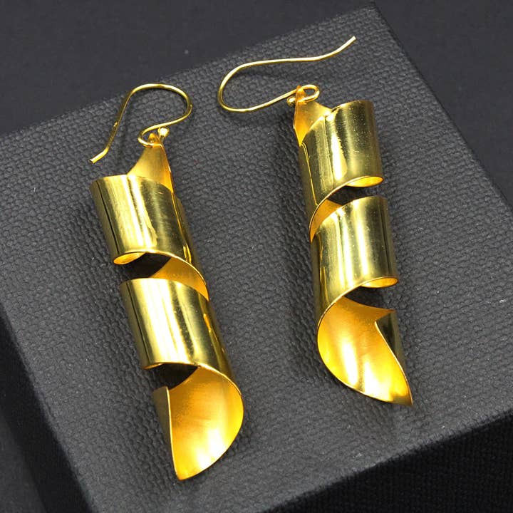 LA MAR - Wholesale Dangle Earrings - VIRUTA earrings dipped in gold4