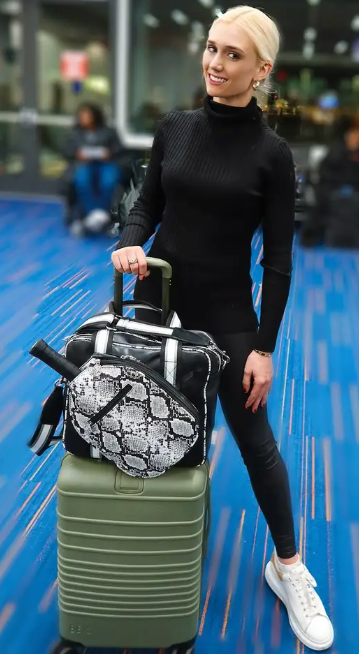 Ameliora Athletic - Wholesale Sports Bag - Unisex - Pickleball Bag with Crossbody Strap & Paddle Storage5