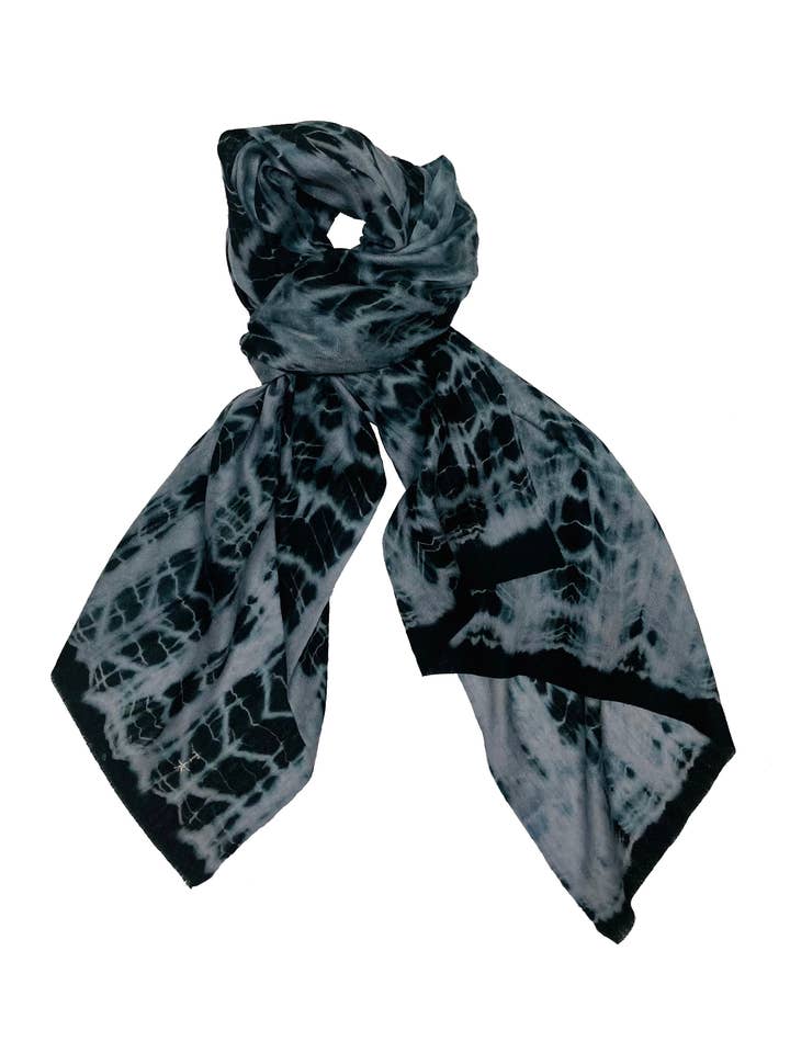 Teinture à cravate noir et blanc pour la vente par Tina Sparkle