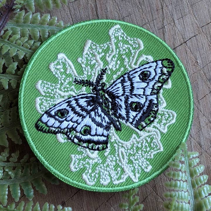 iron-on patch | polyphemus moth with lichen - green 2.5" round for wholesale by ilikesara | art + goods