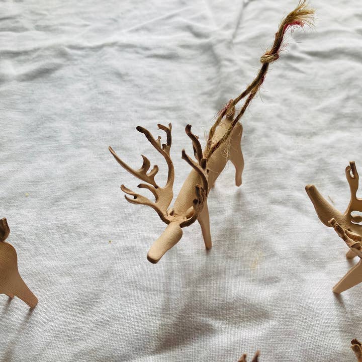 The Merchant Studio – wholesale Ornament – Reindeer Ornament / decor14